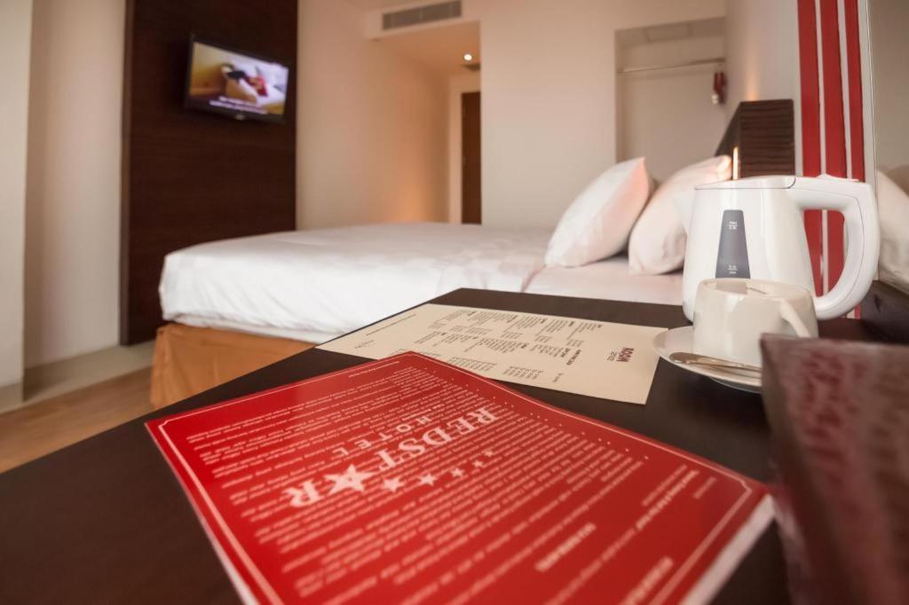 Redstar Hotel Jakarta Exteriér fotografie
