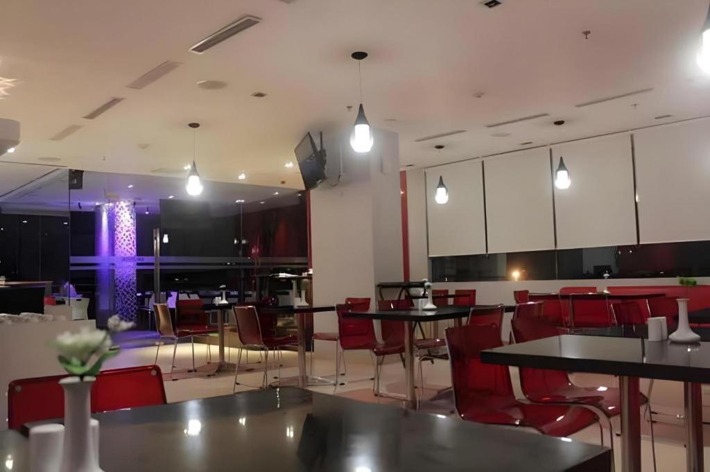 Redstar Hotel Jakarta Exteriér fotografie